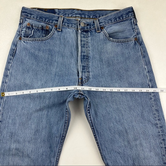 Vintage Levi’s 501 High Waist wedgie fit Jeans - Picture 4 of 11